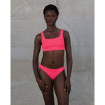 LABEL17 presents SORBET ISLAND's one piece Bikini CELINE in onesize, that fits most. Available in different colors, i.e. Strawberry. Produced and photo-shooted in Greece