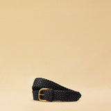 Braided Belt in Black von LABEL17: Gurt aus pflanzlich gegerbtem Lamm-Nappaleder, von Hand geflochten, mit Messing Schnalle, handgefertigt in Marokko.