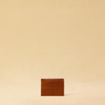 The three-piece Braided Portemonnaie TRINITY by LABEL17 is an ensemble of refined functionality and craftsmanship – made from supple, hand-braided nappa leather. It features a woven zip-around case and two removable inner pouches: one for cards, one for coins.
Handmade in Morocco.