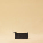 The three-piece Braided Portemonnaie TRINITY by LABEL17 is an ensemble of refined functionality and craftsmanship – made from supple, hand-braided nappa leather. It features a woven zip-around case and two removable inner pouches: one for cards, one for coins.
Handmade in Morocco.