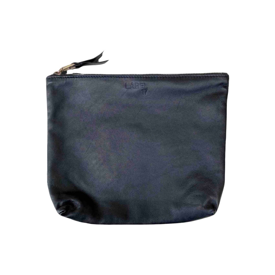 Etui Tresse, Black by LABEL17: hand-braided pouch made of supple lamb-nappa leather