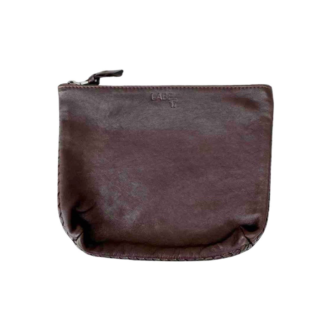 Etui Tresse, Darkbrown by LABEL17: hand-braided pouch made of supple lamb-nappa leather
