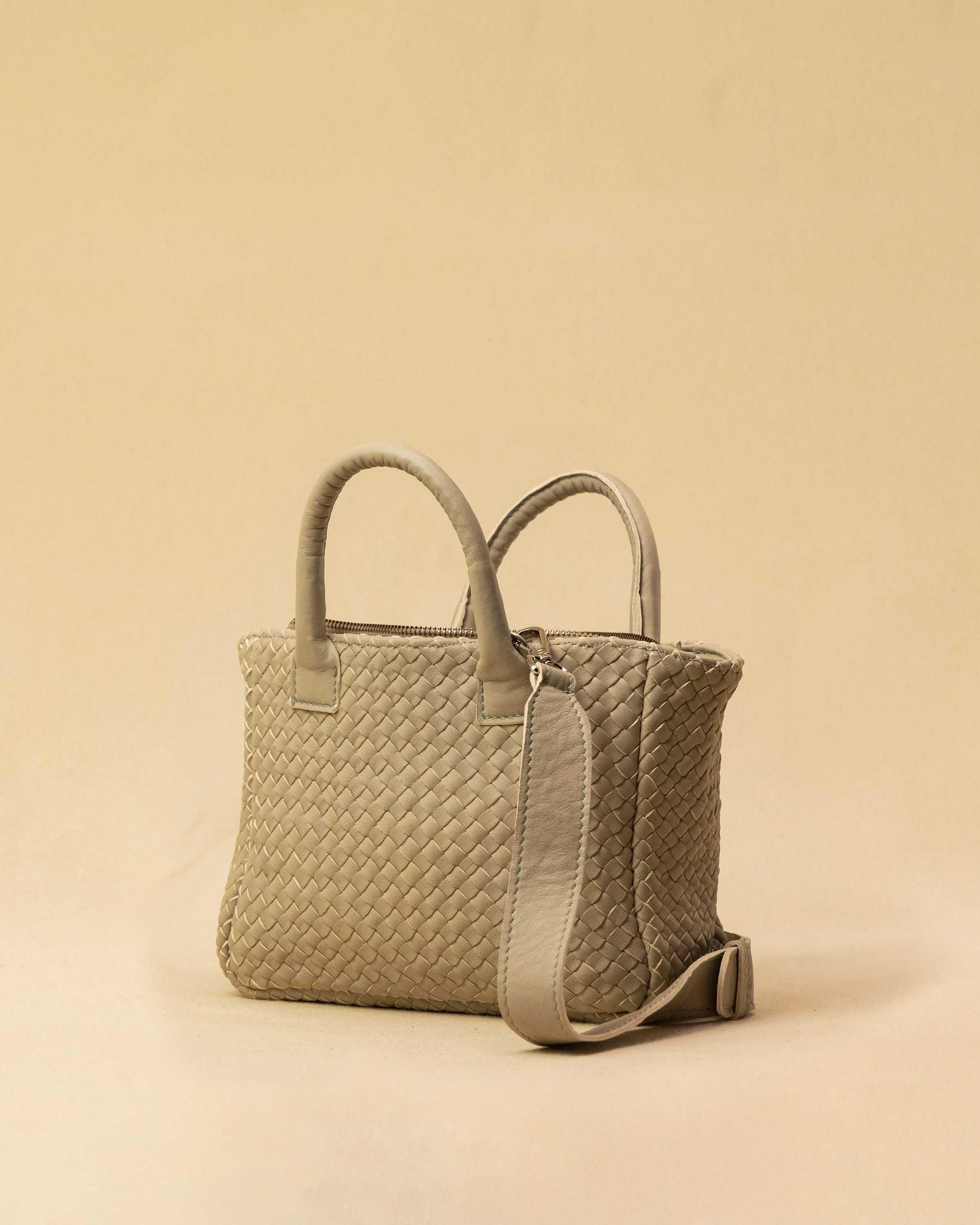 The Handbag Cabas Mini by LABEL17 is the smallest version of the popular Cabas line – a lightweight handbag made from supple, vegetable-tanned nappa leather. Hand-braided, with a zip closure and an adjustable, detachable shoulder strap. The leather-lined interior features a secure inner pocket. Wear it crossbody or carry it by hand – perfect for your essentials on the go. Handmade in Morocco.