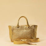 The Handbag Cabas Mini by LABEL17 is the smallest version of the popular Cabas line – a lightweight handbag made from supple, vegetable-tanned nappa leather. Hand-braided, with a zip closure and an adjustable, detachable shoulder strap. The leather-lined interior features a secure inner pocket. Wear it crossbody or carry it by hand – perfect for your essentials on the go. Handmade in Morocco.