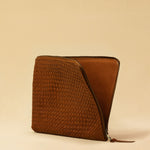 Style and Security, woven into one. The Braided Laptop Case 14 by LABEL17, combines hand-braided lamb nappa leather on the front with smooth leather on the back. Lightly padded, it holds laptops from 13” to 14” securely – with room for documents.
Also available for 15” and 16” devices.
Handmade in Morocco.