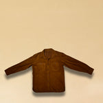 Overshirt 'OLIVIER' von LABEL17 in Cognac. Das Shirt-Modell in Suede Qualität begeistert als Übergangsbegleiter. Modische Hemd-Aufmachung, gefertigt in Marokko