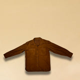 Overshirt 'OLIVIER' von LABEL17 in Cognac. Das Shirt-Modell in Suede Qualität begeistert als Übergangsbegleiter. Modische Hemd-Aufmachung, gefertigt in Marokko