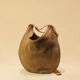 Saddle Bag LUNA aus Suede-Leder in Sand von LABEL17. Handgefertigt in Marokko