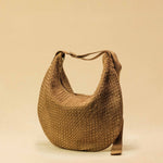 Saddle Bag LUNA aus Suede-Leder in Sand von LABEL17. Handgefertigt in Marokko