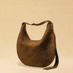Saddle Bag LUNA aus Suede-Leder in Toffee von LABEL17. Handgefertigt in Marokko