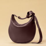LABEL17's Shoulder Bag Saddle IVY Medium in Burgundy, made of finest Lamb-Nappa, hand-crafted in Morocco