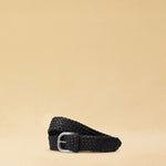 Braided Belt in Black von LABEL17: Gurt aus pflanzlich gegerbtem Lamm-Nappaleder, von Hand geflochten, mit silberfarbener Schnalle, handgeflochten in Marokko, fertiggestellt in der Schweiz.