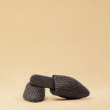 The Braided Mules COCO by LABEL17 are crafted from the finest vegetable-tanned lamb nappa leather and meticulously hand-braided. The delicate leather sole with a 1.5 cm heel ensures exceptional comfort and a refined silhouette. Handmade in Morocco.