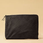 Style and Security, woven into one. The Braided Laptop Case 16 by LABEL17 combines hand-braided lamb nappa leather on the front with smooth leather on the back. Lightly padded, it holds laptops from 15” to 16” securely – with room for documents.
Also available for 13” and 14” devices.
Handmade in Morocco.