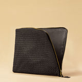 Style and Security, woven into one. The Braided Laptop Case 16 by LABEL17 combines hand-braided lamb nappa leather on the front with smooth leather on the back. Lightly padded, it holds laptops from 15” to 16” securely – with room for documents.
Also available for 13” and 14” devices.
Handmade in Morocco.