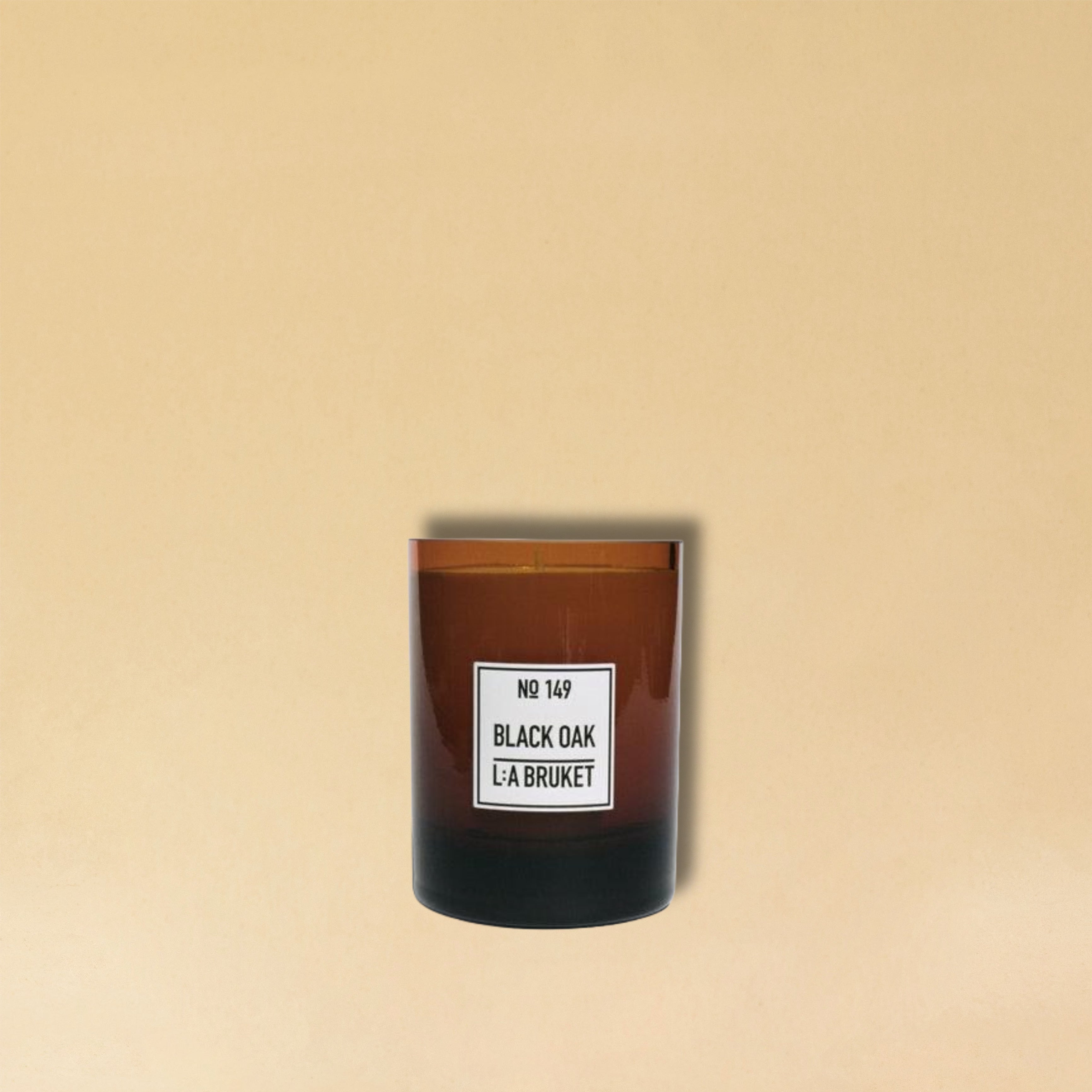 LA BRUKET's Scented Candle with the scent of Black Oak, available at LABEL17 in Zurich, Switzerland