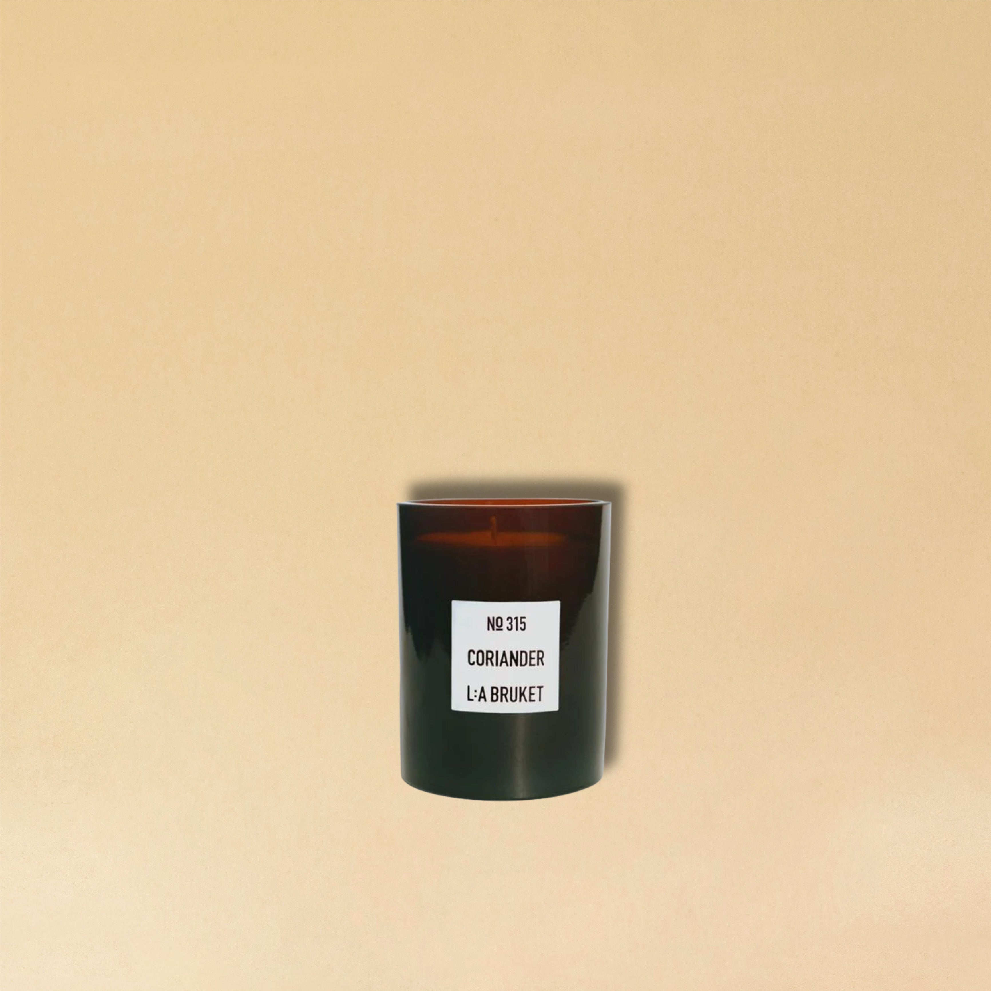 LA BRUKET's 315 Coriander Candle in 260gr glass, produced in Sweden, available at LABEL17 in Zurich Switzerland
