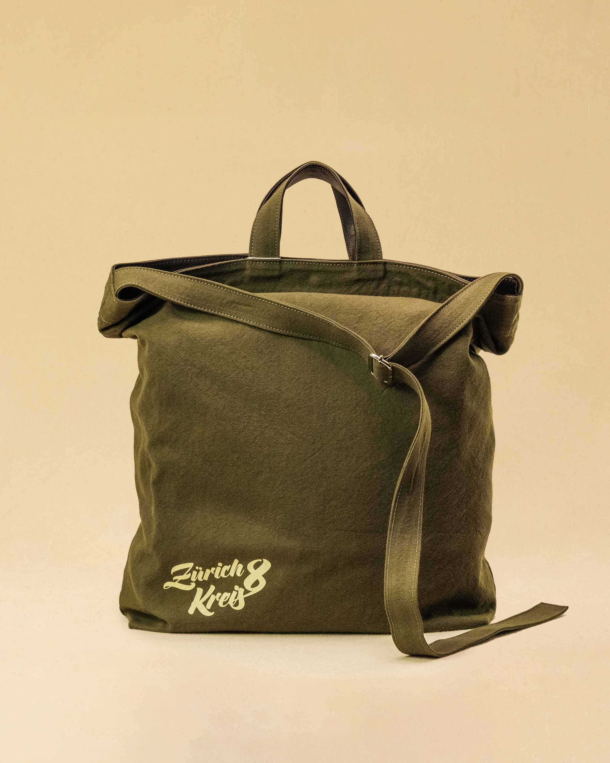 Zurich Kreis 8 x LABEL17 Bag with screen print Explore Enjoy in color Sage