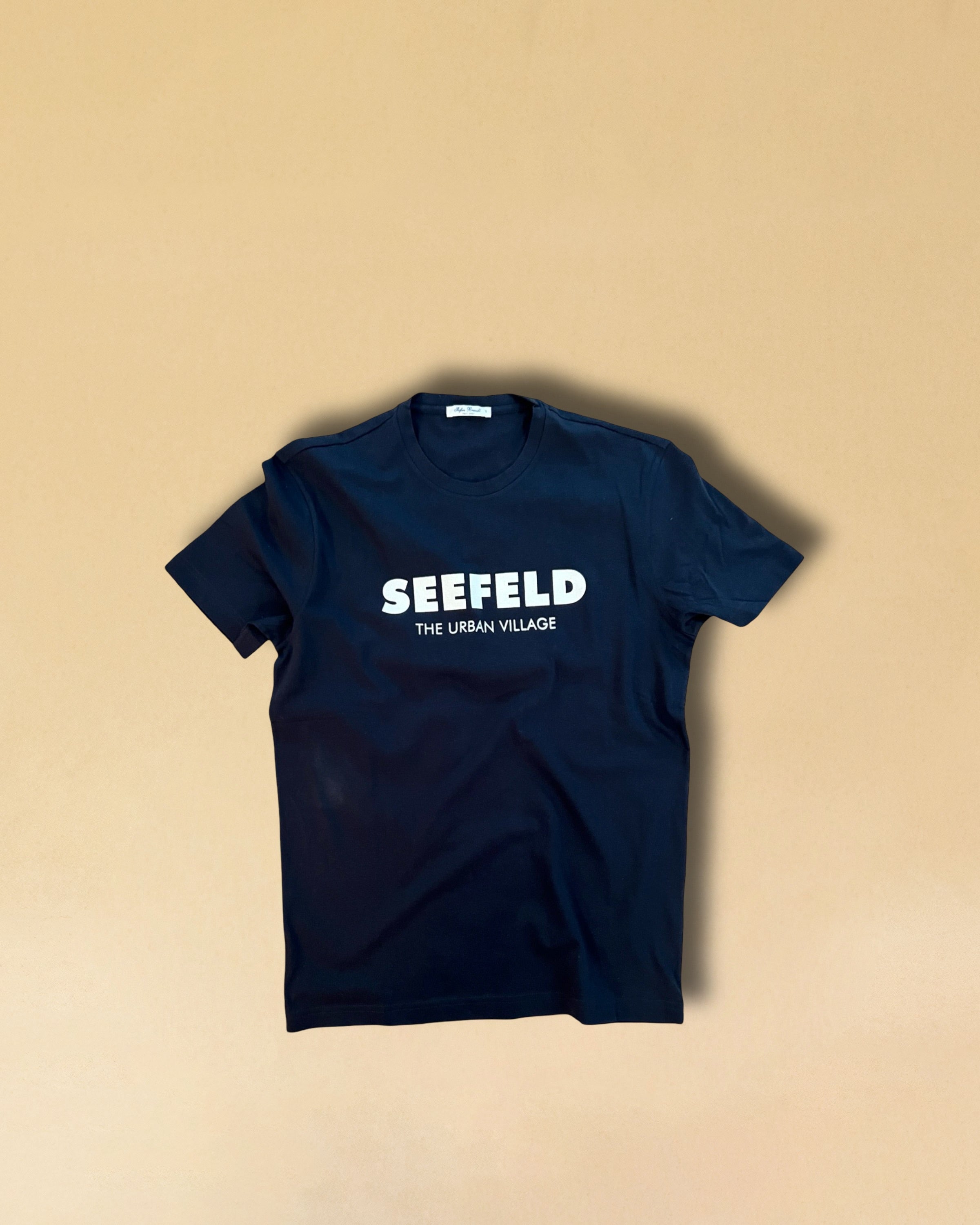 Zurich Kreis 8 meets Stefan Brandt and LABEL17 to celebrate the Quality and Style of Timeless Elegance with this T-Shirt