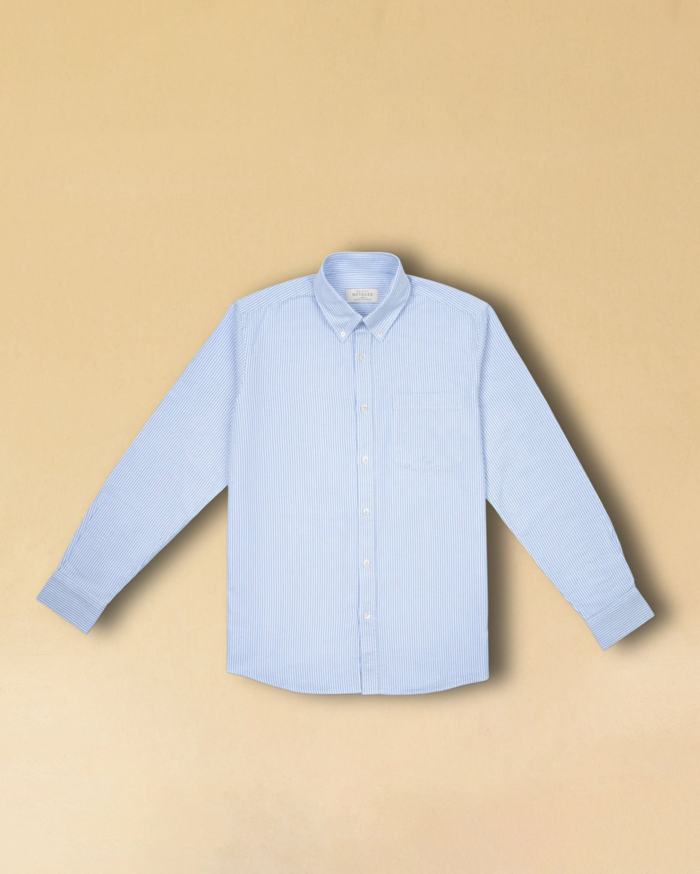 Button-Down-Hemd von Maison Metzger 1888, gefertigt aus Premium-Oxfordstoff —  leicht, atmungsaktiv und aussergewöhnlich weich.