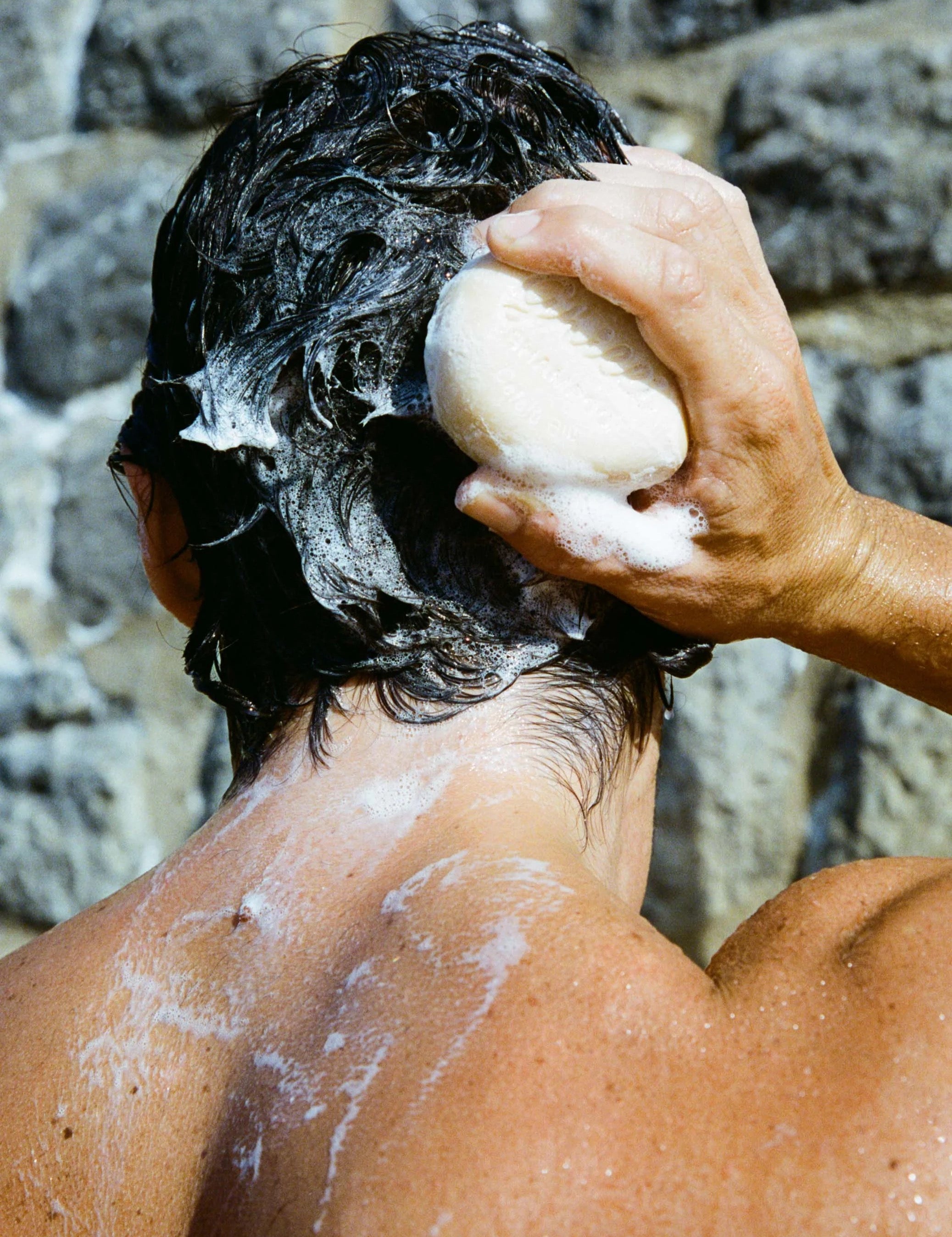 LABEL17 presents the Shampoo  Bar by GHILLI, produced in France, developed in Switzerland