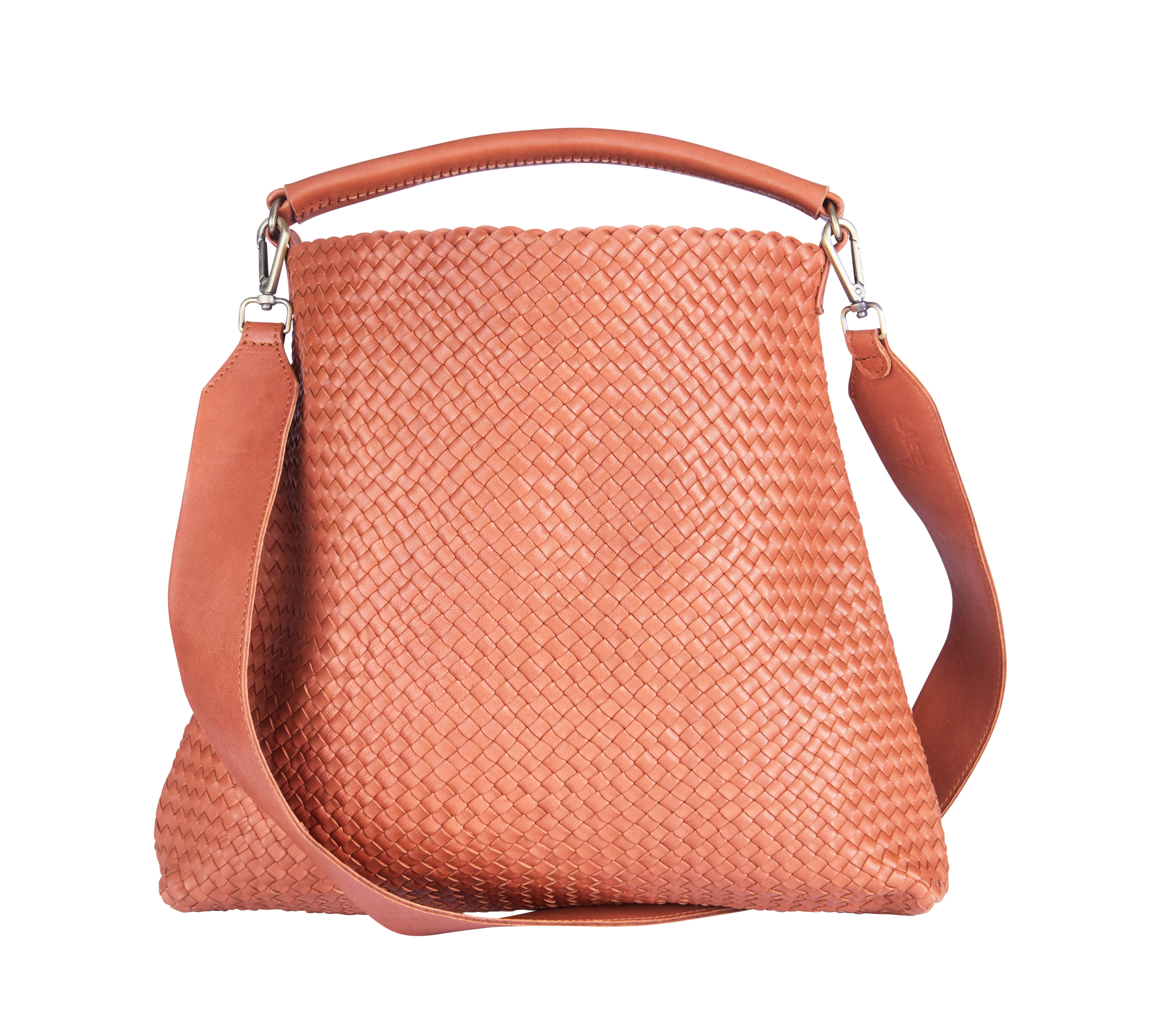 LABEL17 presents the Handbag Tresse Lou in Brick. Hand-Braided Lamb-Nappaleather, crafted in Morocco