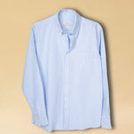 Button-Down-Hemd von Maison Metzger 1888, gefertigt aus Premium-Oxfordstoff —  leicht, atmungsaktiv und aussergewöhnlich weich.