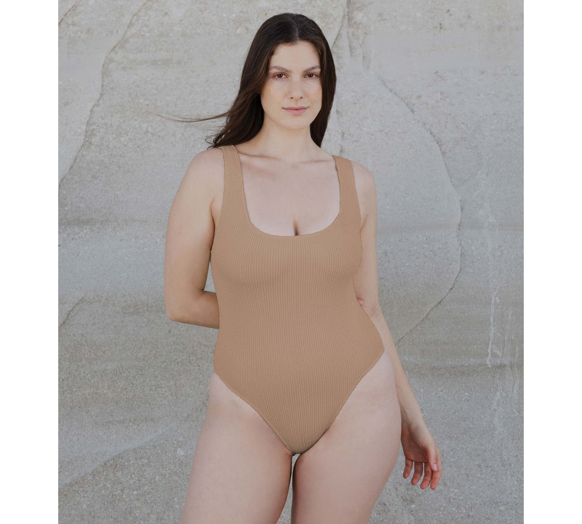LABEL17 presents SORBET ISLAND's one piece Swimsuit CALISTA in onesize, that fits most. Available in different colors, i.e. Macadamia. Produced in Greece