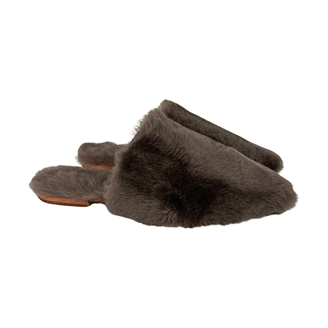 Babouche Shearling in Light Grey by LABEL17, Comfortable Slipper handmade out of supper lambskin