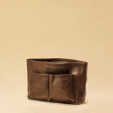 The Bag Organizer PENNY by LABEL17 is crafted from supple nappa leather and brings effortless style and order to large handbags. With integrated outer and inner compartments and a magnetic closure, it fits perfectly into our Shoulder Bag ORIGINAL.