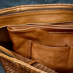 The Bag Organizer PENNY by LABEL17 is crafted from supple nappa leather and brings effortless style and order to large handbags. With integrated outer and inner compartments and a magnetic closure, it fits perfectly into our Shoulder Bag ORIGINAL.