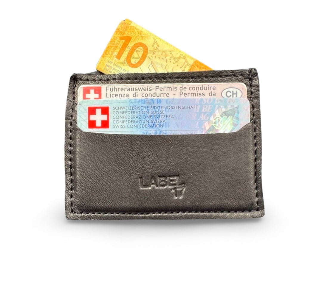 Card Holder, Black by LABEL17: Kreditkarten-Halter aus geschmeidigem Lamm-Nappaleder, hergestellt in Marokko