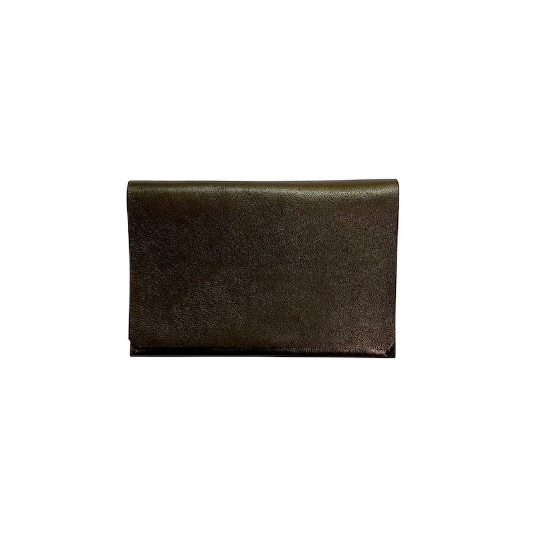 Card Holder Closed in Darkbrown by LABEL17, Kreditkarten-Etui aus geschmeidigem, pflanzlich gegerbtem Lamm-Nappaleder