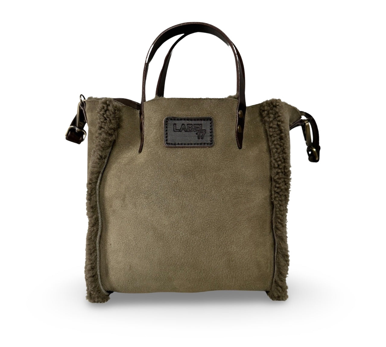 Die LABEL17 Crossbody Bag Shearling Mini ist handgefertigt in der Schweiz