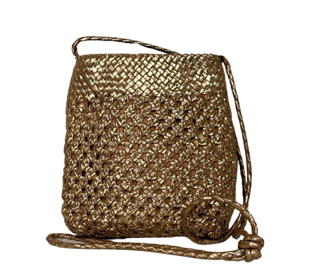 LABEL17 presents Crossbody Bag Lalla Party, Gold, made of supple Lamb-Nappaleather, hand-braided