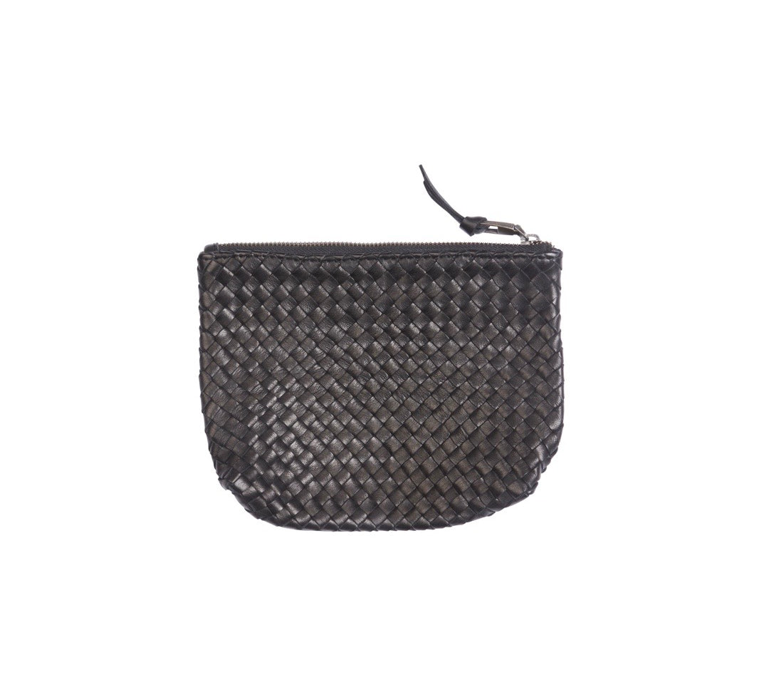 Etui Tresse Small by LABEL17: small pouch for daily items like pencil or make-up things. Made of supple lambnappa leather, hand braided