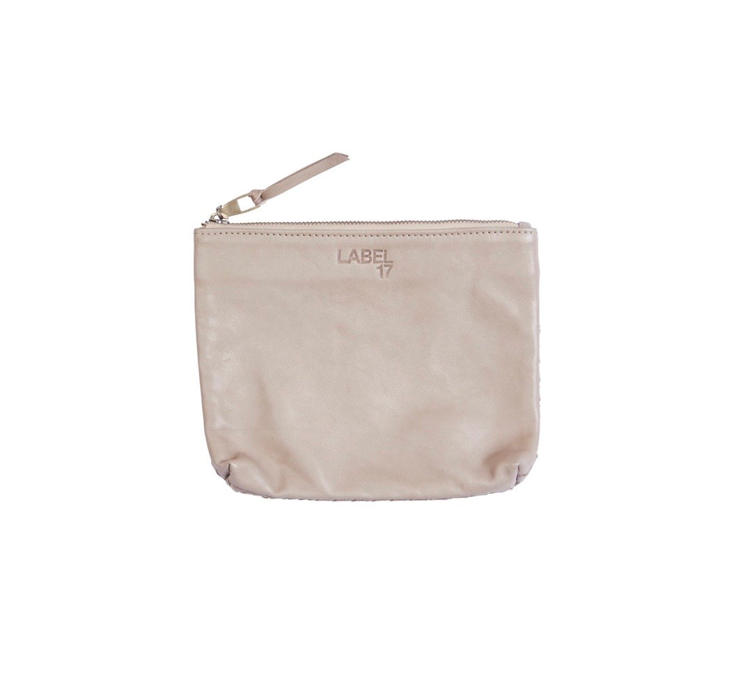 Etui Tresse Small by LABEL17: small pouch for daily items like pencil or make-up things. Made of supple lambnappa leather, hand braided