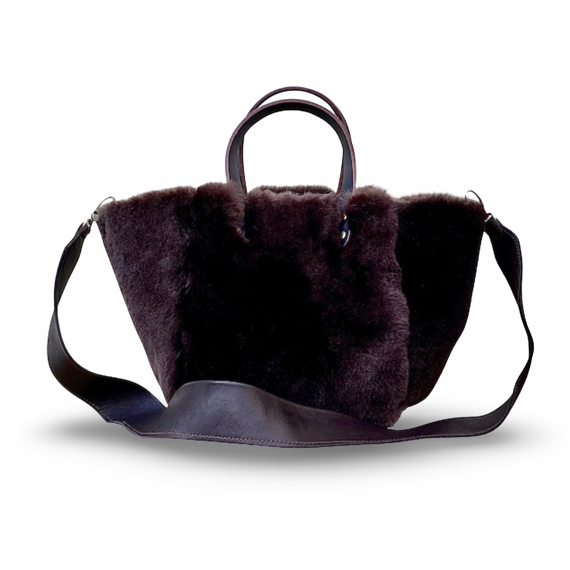 LABEL17 presents The Handbag Shearling Reversible Medium in Darkbrown, Made in Switzerland