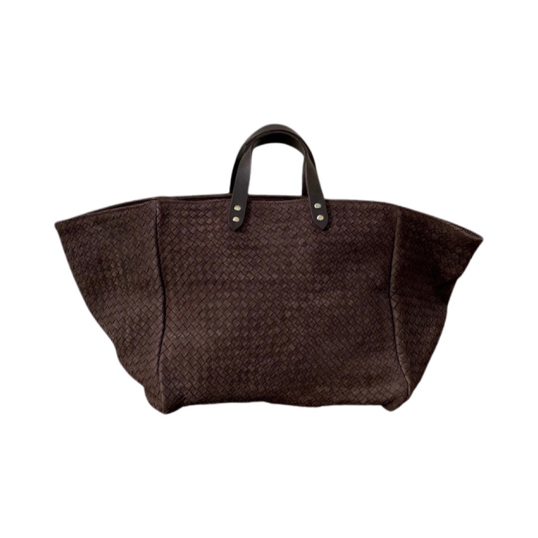 LABEL17 Handbag Tresse Mocca Suede, made of supple Lamb-Nappaleather, hand-braided in Morocco