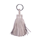 Keyring Pompom Large, Light Grey, von LABEL17: grosser Pompom Schlüsselanhänger, gefertigt aus geschmeidigem, pflanzlich gegerbtem Lamm-Nappaleder. Grösse Pompom: L 12 cm, Ø 4 cm.