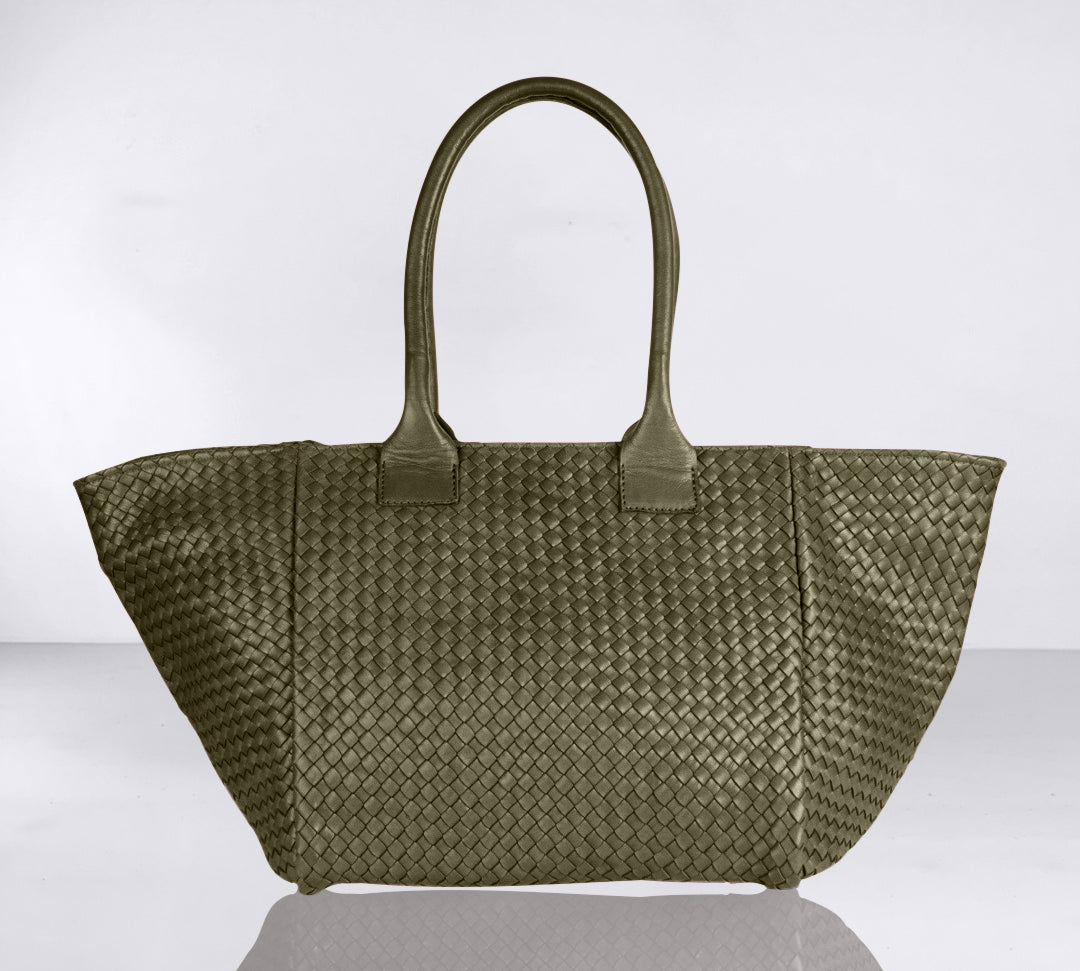 Shoulder Bag ORIGINAL in Olive from LABEL17: the standard for lightweight bags made from supple hand-woven leather. Handmade in Morocco.