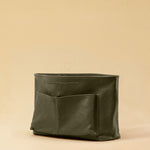The Bag Organizer PENNY by LABEL17 is crafted from supple nappa leather and brings effortless style and order to large handbags. With integrated outer and inner compartments and a magnetic closure, it fits perfectly into our Shoulder Bag ORIGINAL.