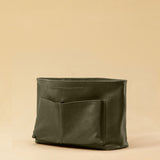 The Bag Organizer PENNY by LABEL17 is crafted from supple nappa leather and brings effortless style and order to large handbags. With integrated outer and inner compartments and a magnetic closure, it fits perfectly into our Shoulder Bag ORIGINAL.