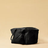 The Shoulder Bag ORIGINAL by LABEL17 is a timeless piece, crafted from fine, vegetable-tanned nappa leather and hand-braided. It features a zipper closure and a convenient interior pocket for your essentials.