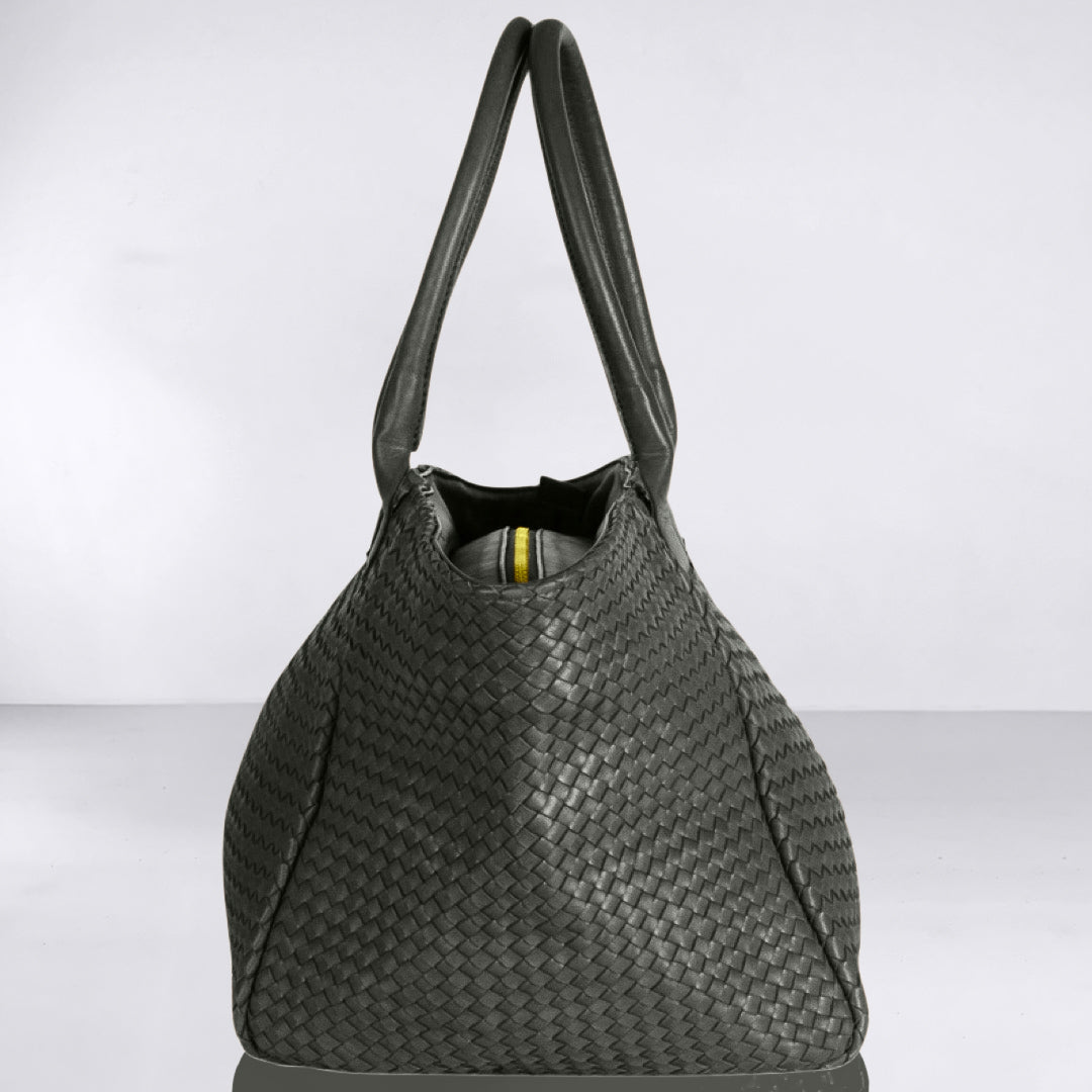 Shoulder Bag ORIGINAL in Charcoal Grey from LABEL17: the standard for lightweight bags made from supple hand-woven leather. Handmade in Morocco.