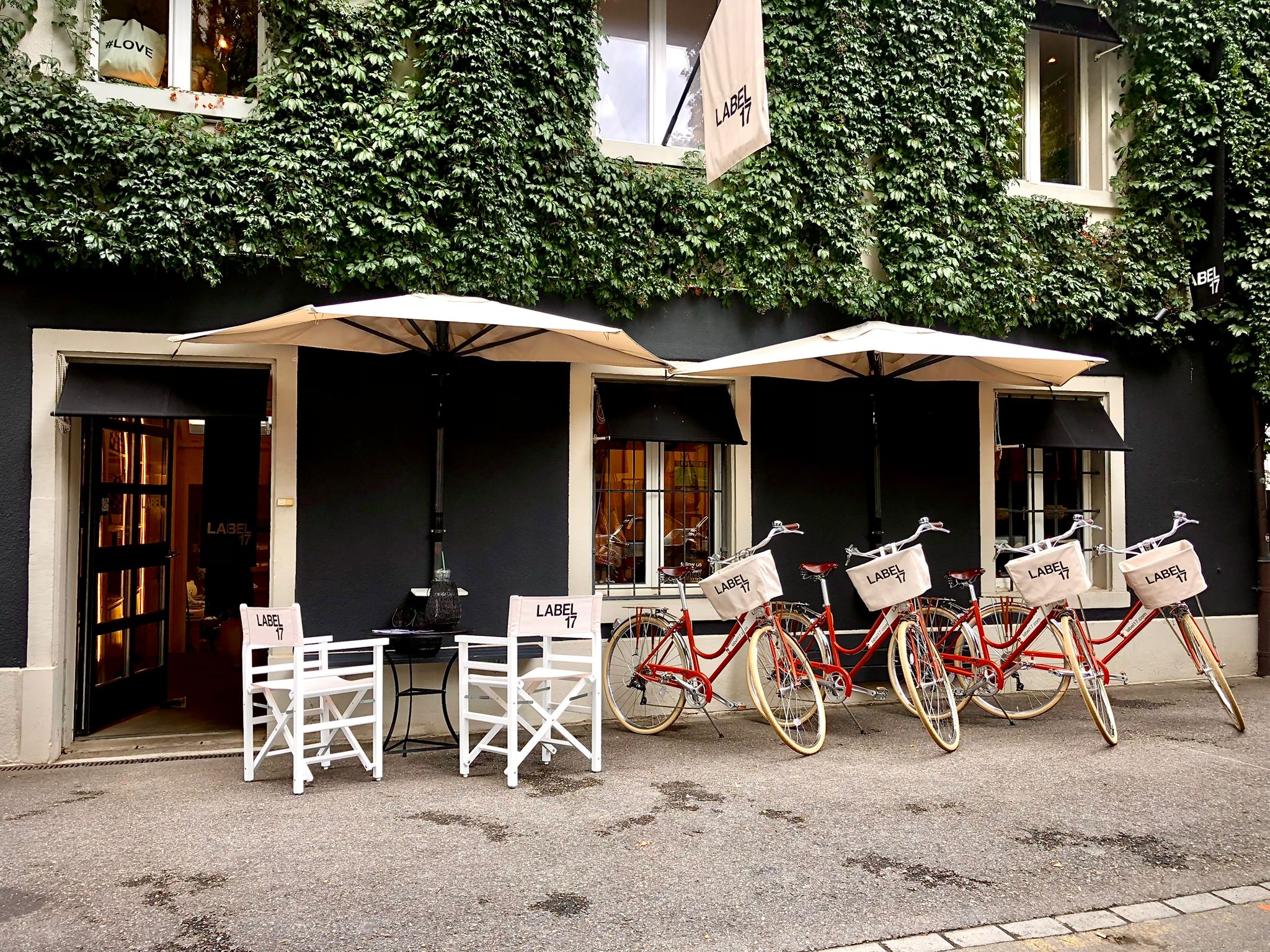 LABEL17 x SIECH Cycles at LABEL17 STUDIO in Zurich Seefeld, Switzerland