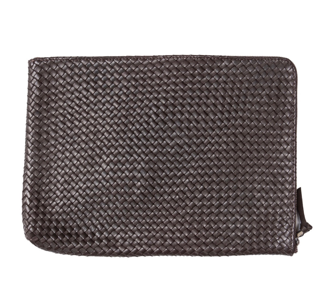 LABEL17 presents Laptop Case 15" - 16", Darkbrown, made of hand-braided Lamb-Nappaleather, made in Morocco