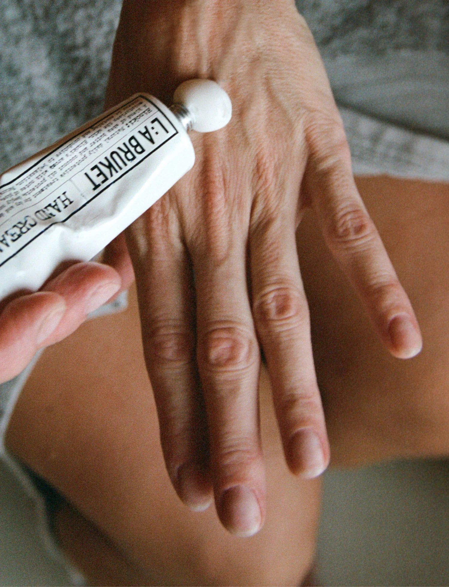 LA BRUKET's 305 Hinoki hand cream in a 70 ml tube. Produced in Sweden, available and in use at LABEL17 in Zurich Switzerland