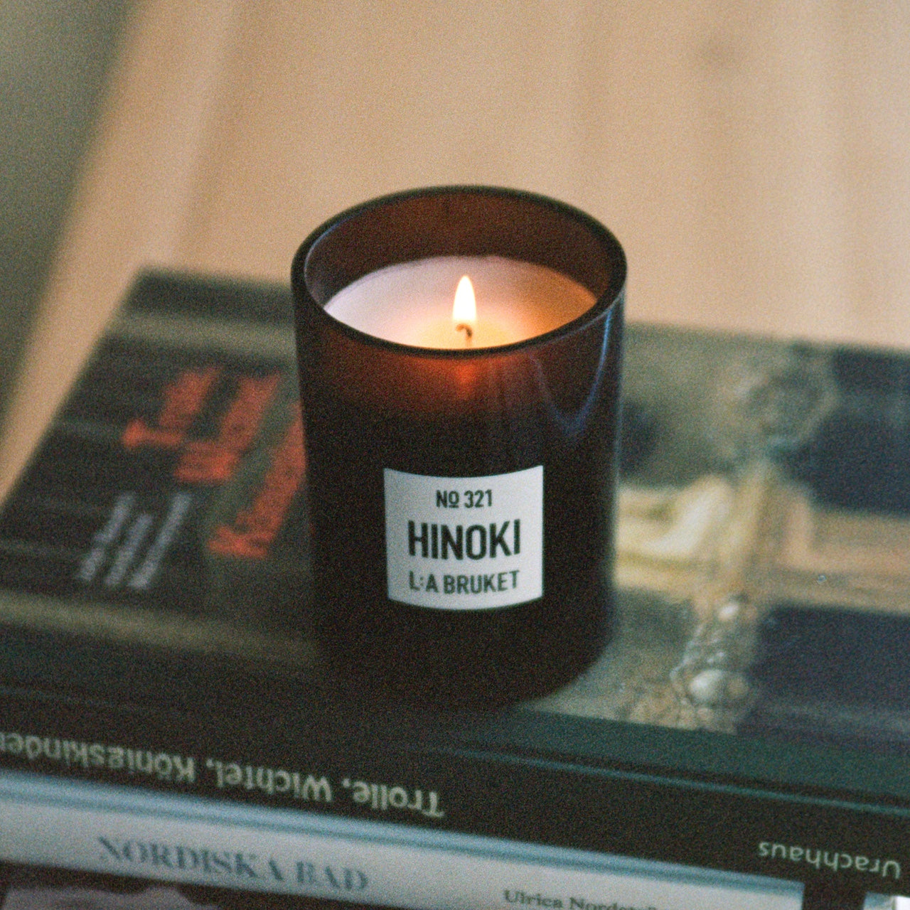 LA BRUKET 321 Hinoki Candle at LABEL17 Mood Picture