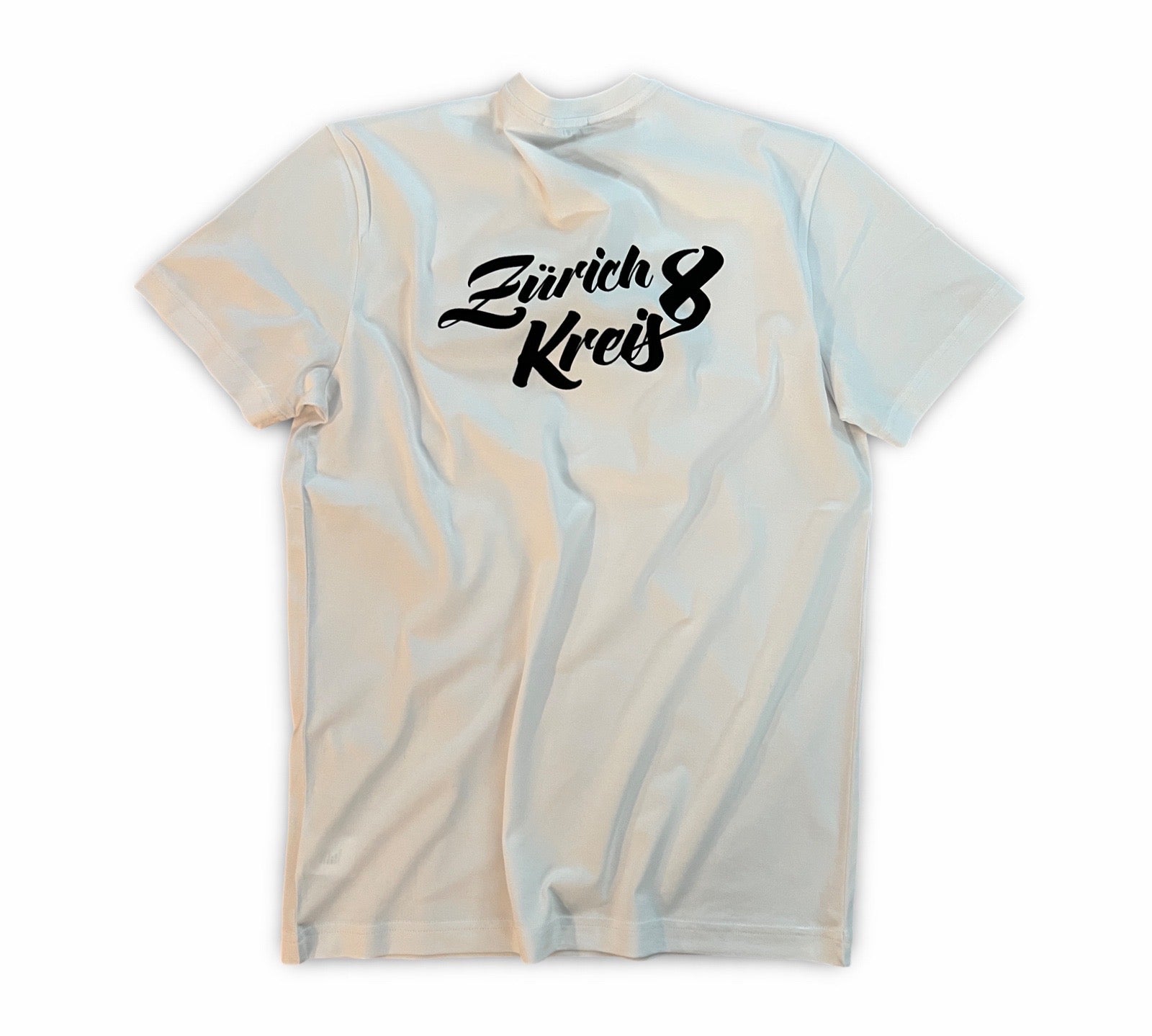 Zurich Kreis 8 meets Stefan Brandt and LABEL17 to celebrate the Quality and Style of Timeless Elegance with this T-Shirt